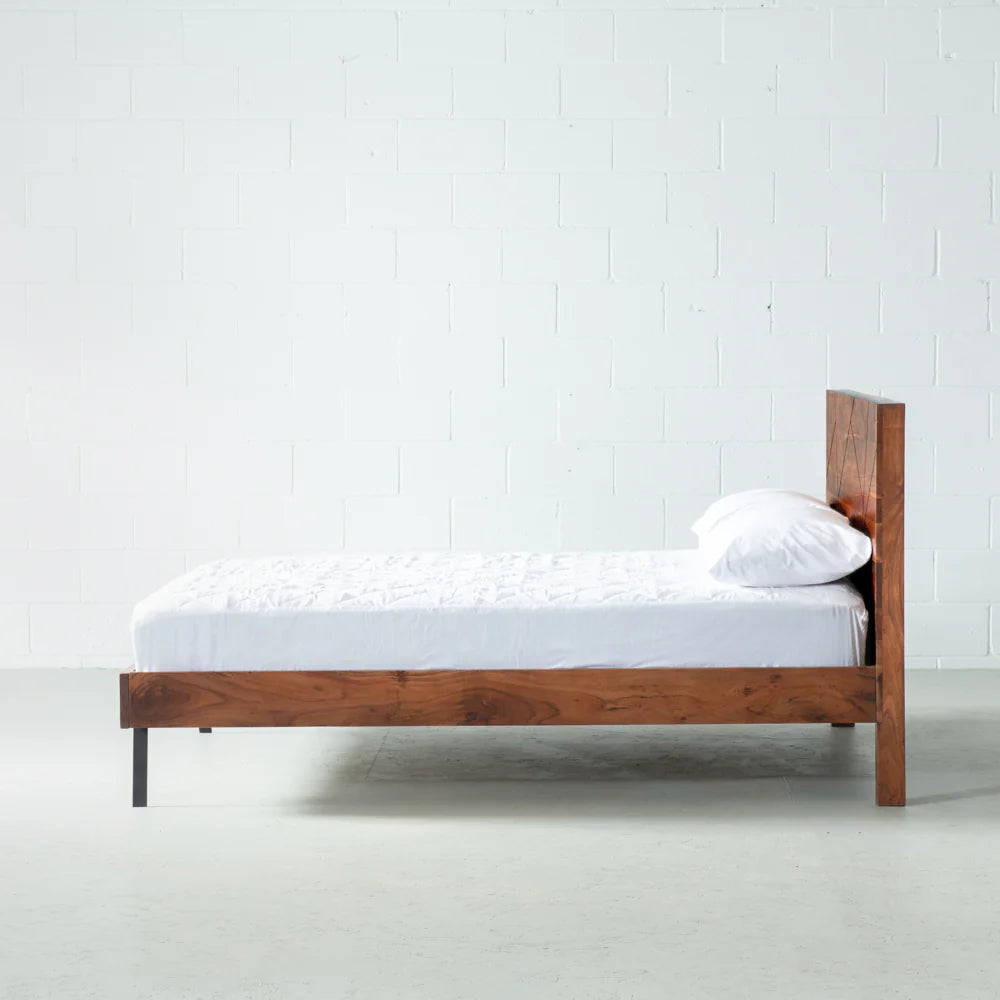 Palam Collection Bed – Luxurious Comfort in Solid Acacia Wood with Honey Rosewood Finish