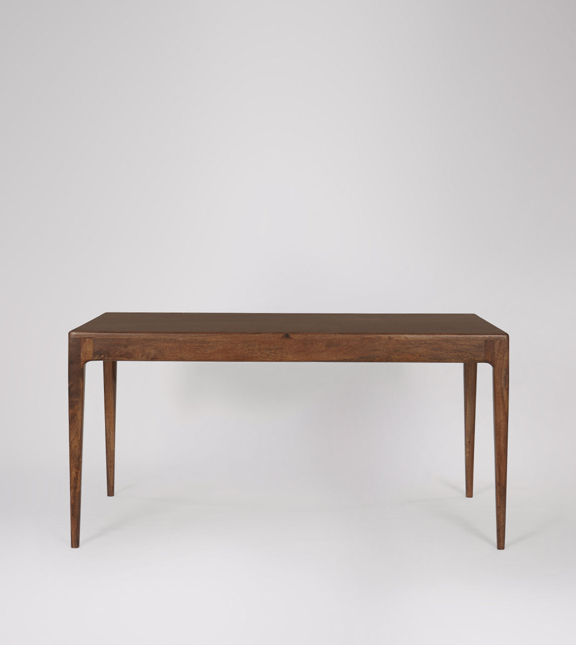 Nyhav Collection Six-Seater Dining Table – Modern Dining with Sleek Lines Wooden Furniture