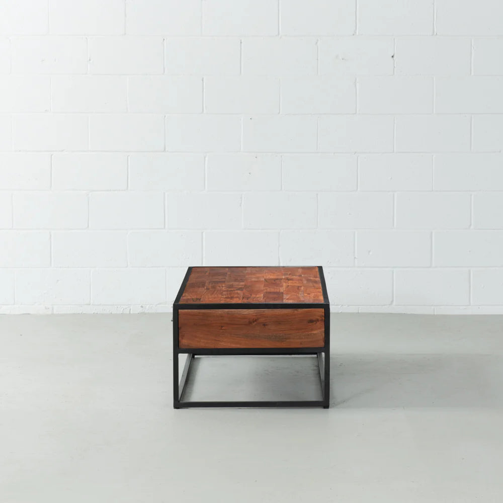 Liam Collection Coffee Table – Contemporary Elegance with a Sturdy Metal Base